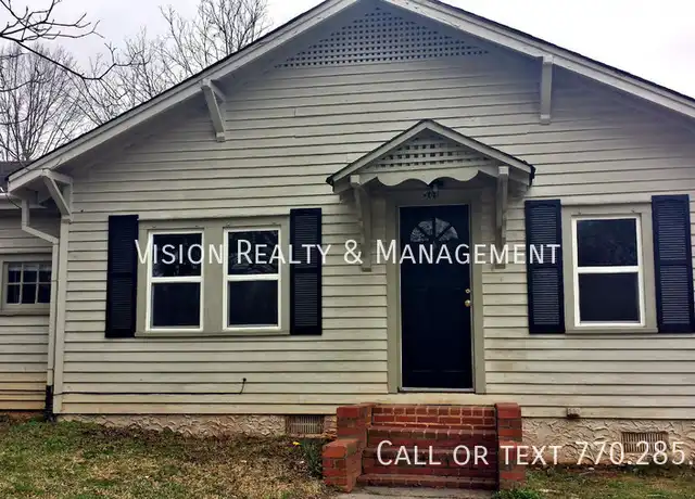 Property at 306 N Cliff St, Carrollton, GA, 30117, 2 beds, 1 bath, [object Object]