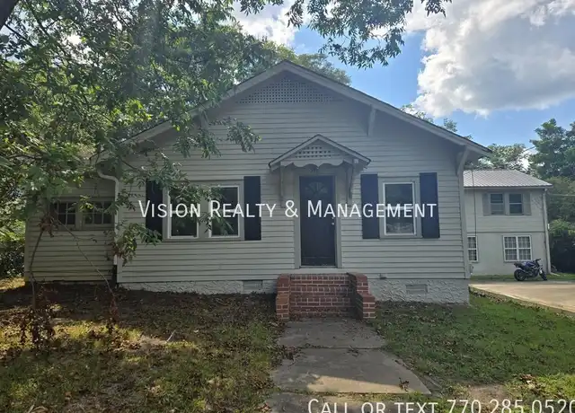 Property at 306 N Cliff St, Carrollton, GA, 30117, 2 beds, 1 bath, [object Object]