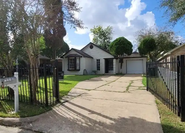Property at 5718 Anderson Oaks St, Houston, TX, 77053, 3 beds, 2 baths, [object Object]