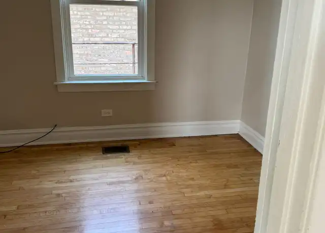 Property at 7601 W 60th Pl Unit 2R, Summit, IL, 60501, 2 beds, 1 bath, [object Object]