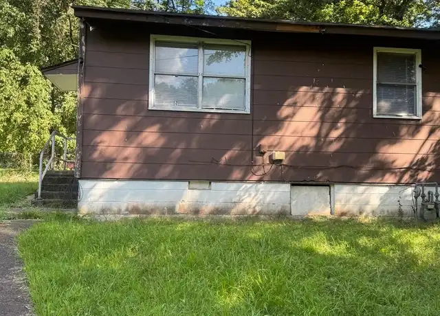 Property at 249 S Dillard Ave, Oak Ridge, TN, 37830, 2 beds, 1 bath, [object Object]