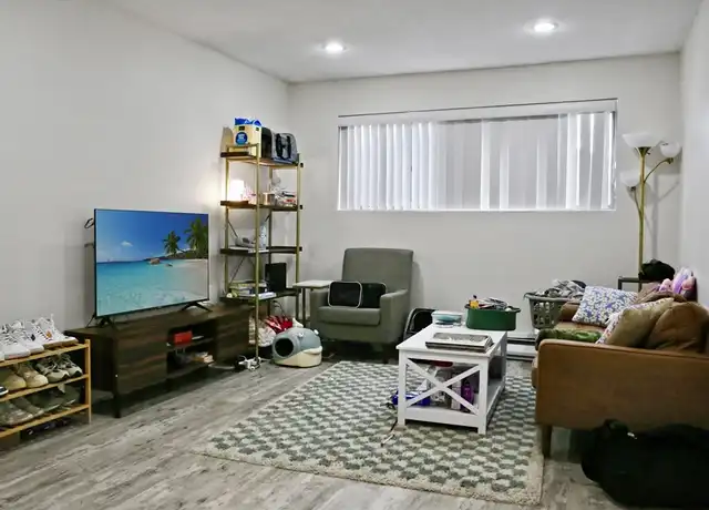 Property at 197 Calumet St Unit 2, Boston, MA, 02120, 2 beds, 1 bath, [object Object]