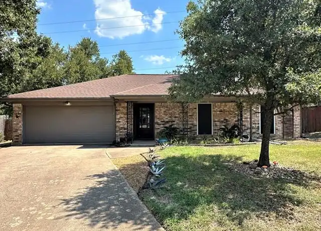 Property at 1707 Bedford Oaks Ct, Bedford, TX, 76021, 3 beds, 2 baths, [object Object]