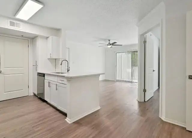 Property at Vail Cliffside - 1635 Jefferson Cliffs Way, Arlington, TX, 76006, 1 bed, 1 bath, [object Object]
