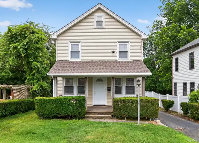 Property at 14 Valley Rd, Port Washington, NY, 11050, 3 beds, 1 bath, [object Object]