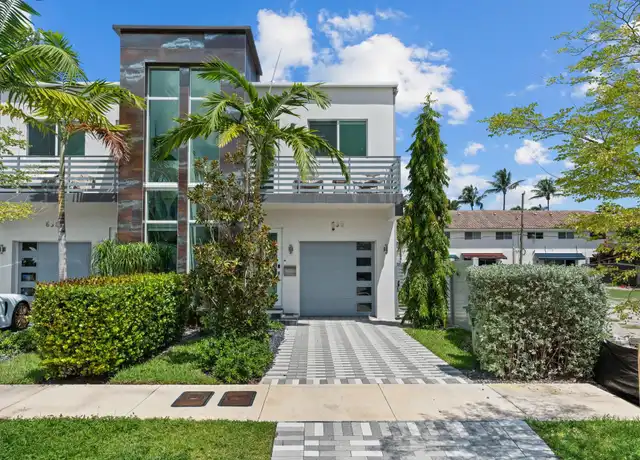 Property at 636 NE 8th Ave, Fort Lauderdale, FL, 33304, 3 beds, 3.5 baths, [object Object]