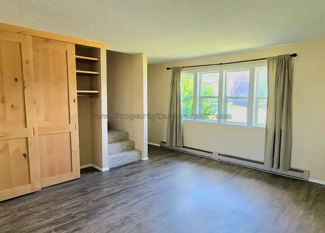 Property at 504 S 20th Ave Unit 3, Bozeman, MT, 59718, 3 beds, 1 bath, [object Object]