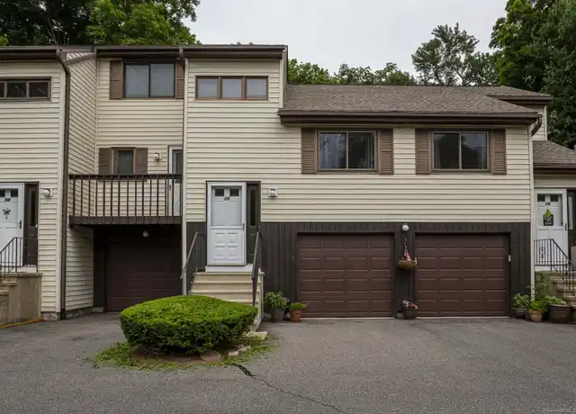 Property at 1 Oak Forest Dr #5, Manchester, CT, 06042, 2 beds, 1.5 baths, [object Object]