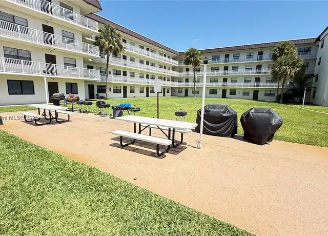 Property at 500 NE 2nd St #405, Dania, FL, 33004, 2 beds, 2 baths, [object Object]