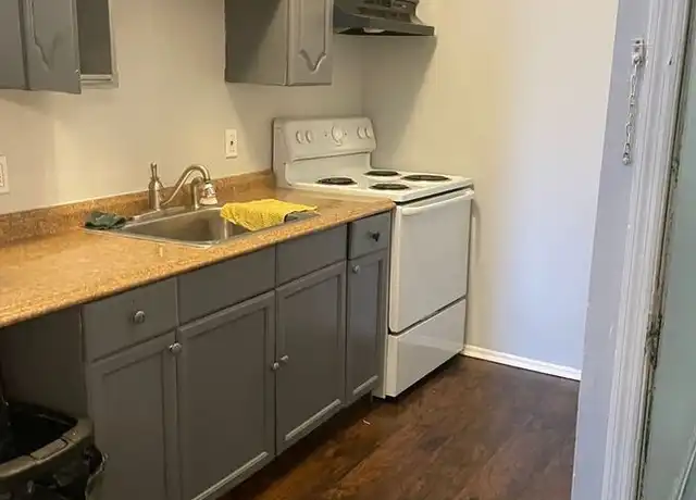 Property at 1163 E State St Unit 6, Trenton, NJ, 08609, 3 beds, 1 bath, [object Object]
