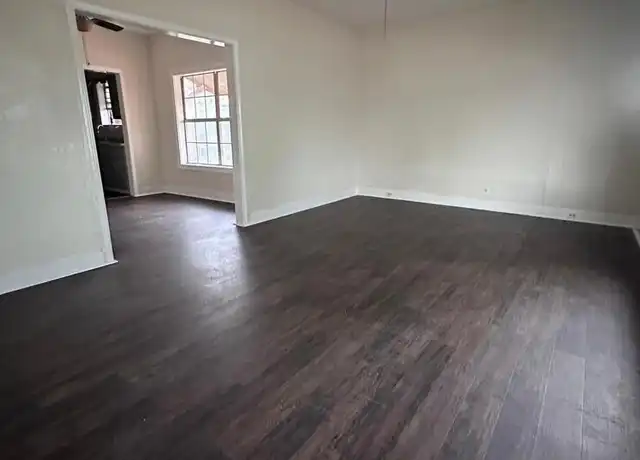 Property at 902 W Baetz Blvd, San Antonio, TX, 78221, 3 beds, 1 bath, [object Object]