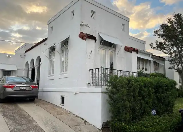 Property at 10 Palm Ter, New Orleans, LA, 70115, 3 beds, 2 baths, [object Object]