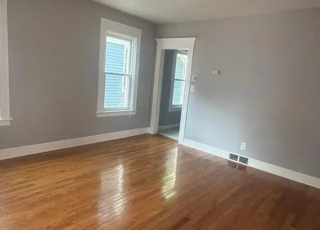 Property at 1079 Kossuth St Unit 2, Bridgeport, CT, 06608, 3 beds, 1 bath, [object Object]