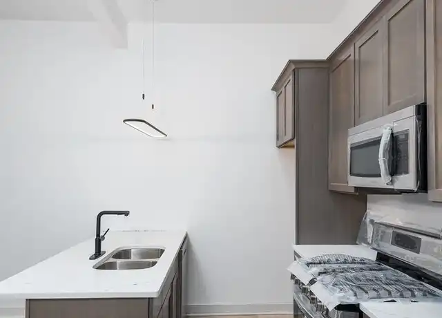 Property at 1907 S Blue Island Ave Unit 1907/09-12, Chicago, IL, 60608, 2 beds, 1 bath, [object Object]