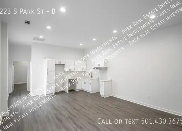 Property at 223 S Park St Unit B, Little Rock, AR, 72205, 1 bed, 1 bath, [object Object]