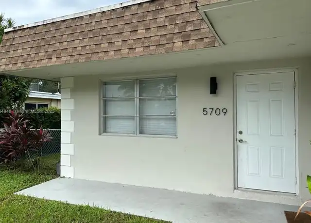 Property at 5707-5709 Hayes St, Hollywood, FL, 33021, 2 beds, 1 bath, [object Object]