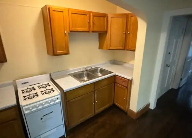 Property at 1415 21st Ave Unit 1415-2W, Rockford, IL, 61104, 1 bed, 1 bath, [object Object]