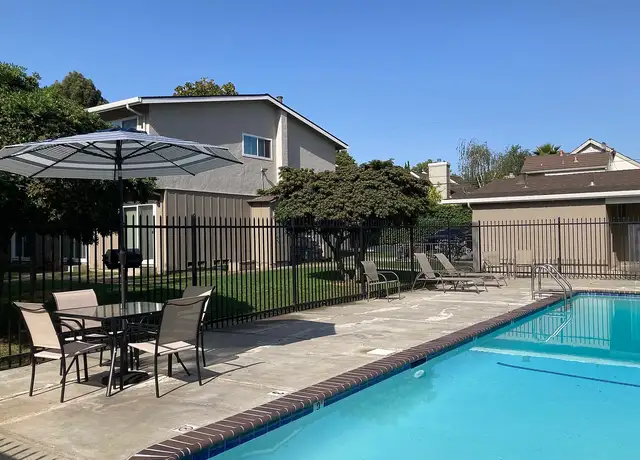 Photo of 301 Acalanes Dr, Sunnyvale, CA 94086