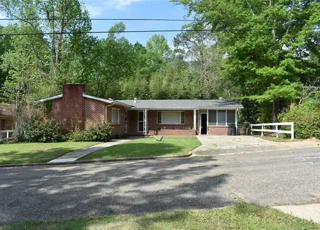 Property at 1103 Johnson St Unit 1, Tuskegee, AL, 36088, 3 beds, 2 baths, [object Object]