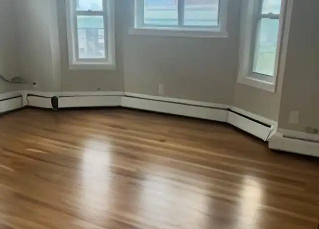Property at 367 McGrath Hwy Unit 2, Somerville, MA, 02143, 3 beds, 1 bath, [object Object]