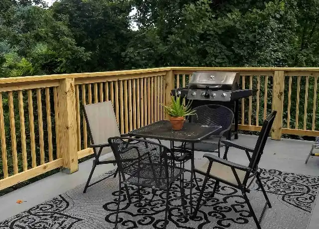 Property at 4805 Linda Ct Unit 1, Kingsport, TN, 37664, 5 beds, 2.5 baths, [object Object]
