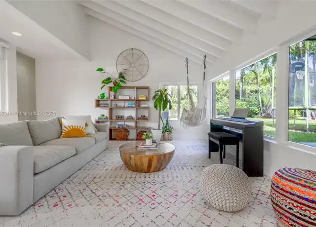 Property at 7544 SW 78th Ter, Miami, FL, 33143, 4 beds, 3 baths, [object Object]