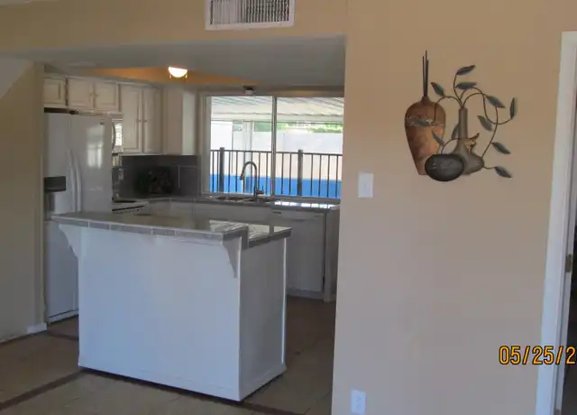 Property at 3905 S Alder Dr, Tempe, AZ, 85282, 5 beds, 2 baths, [object Object]
