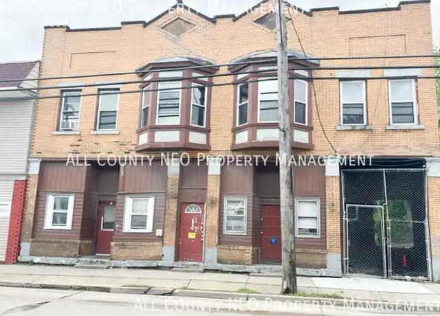 Property at 5917 Storer Ave Apt 2, Cleveland, OH, 44102, 2 beds, 1 bath, [object Object]