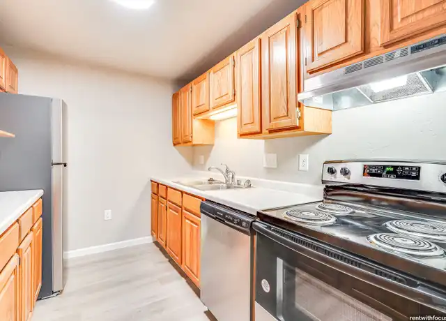Property at 3404 Memorial Dr Unit H3, Two Rivers, WI, 54241, 1 bed, 1 bath, [object Object]