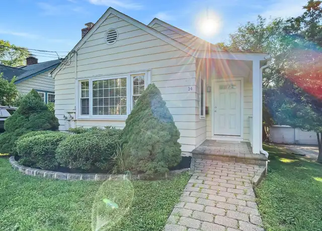 Property at 14 Central Ave N Unit 1st Flr, Nyack, NY, 10960, 2 beds, 1 bath, [object Object]