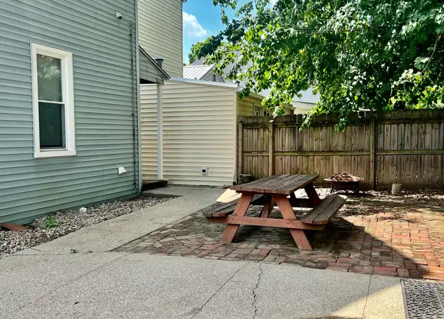 Property at 957 Vine St, Louisville, KY, 40204, 1 bed, 1 bath, [object Object]