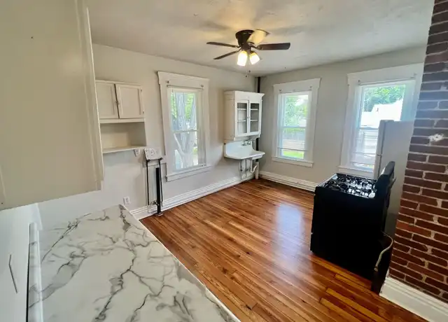Property at 957 Vine St, Louisville, KY, 40204, 1 bed, 1 bath, [object Object]