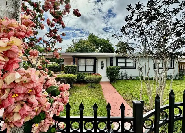 Property at 1783 Lauderdale Manor Dr, Fort Lauderdale, FL, 33311, 3 beds, 2 baths, [object Object]