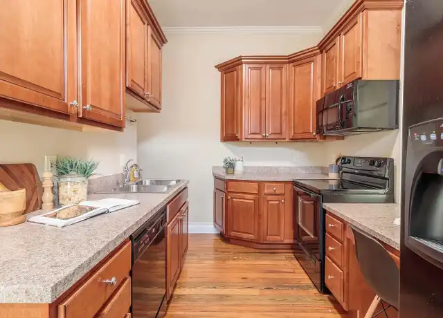 Property at 117-121 E Livingston Ave, Columbus, OH, 43215, 3 beds, 2 baths, [object Object]