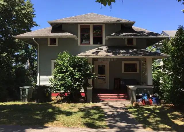 Property at 601 N Garden St Unit B, Bellingham, WA, 98225, 3 beds, 1 bath, [object Object]