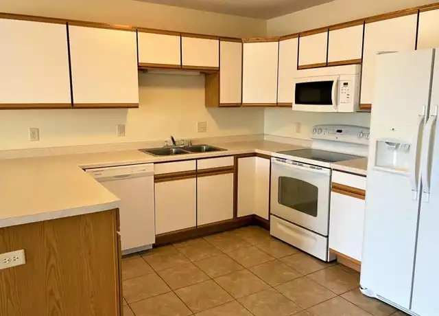 Property at 708 Angel Ct Unit 17, Holmen, WI, 54636, 3 beds, 1 bath, [object Object]