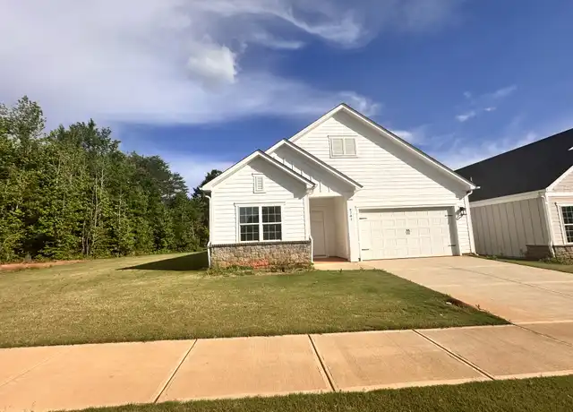Property at 6701 Star Dr, Sherrills Ford, NC, 28673, 3 beds, 2 baths, [object Object]
