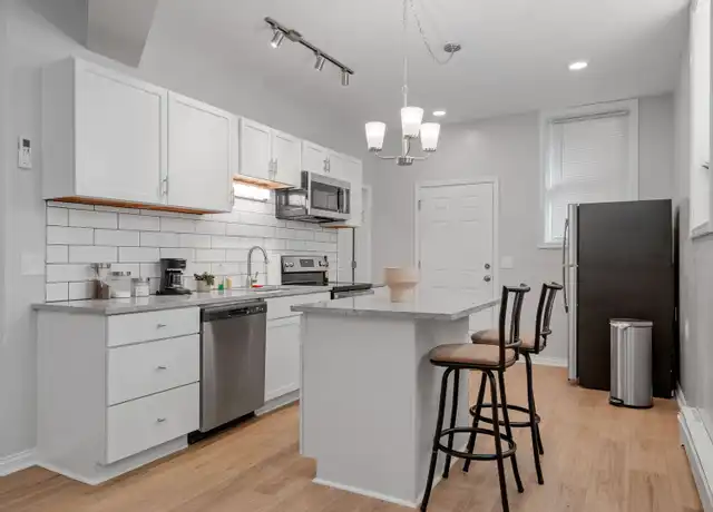 Property at 3400 University Ave SE Unit 41, Minneapolis, MN, 55414, 2 beds, 1 bath, [object Object]