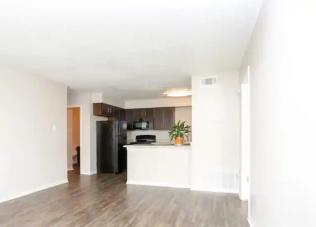 Property at 1565 Interstate 35 Unit 1213, New Braunfels, TX, 78130, 1 bed, 1 bath, [object Object]