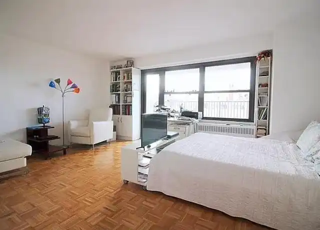 Property at 175 W 90th St Unit 19E, New York, NY, 10024, 0 beds, 1 bath, [object Object]