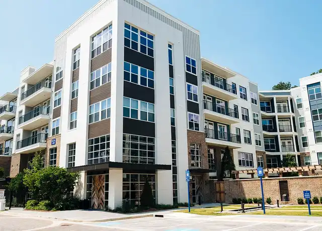 Property at Juniper Sandy Springs - 6558 Roswell Rd, Atlanta, GA, 30328, 0-2 beds, 1-2 bath, [object Object]