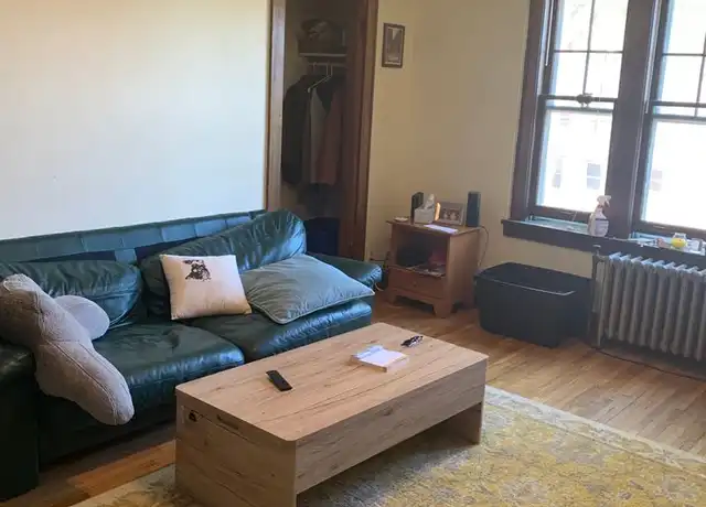 Property at 813 University Ave SE Unit 302, Minneapolis, MN, 55414, 1 bed, 1 bath, [object Object]