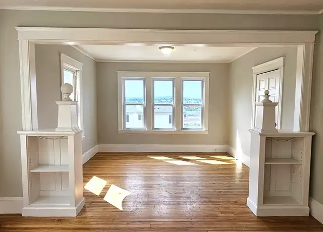 Property at 169 Perry Ave Unit 2, Worcester, MA, 01610, 3 beds, 1 bath, [object Object]