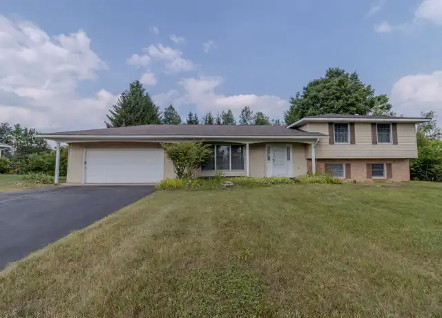 Property at 5980 Dover Ln, Traverse City, MI, 49685, 3 beds, 2 baths, [object Object]