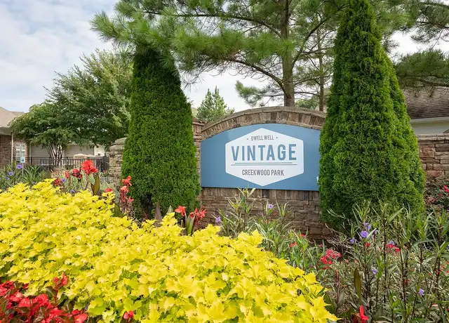 Property at Vintage Creekwood Park Apartments - 245 Creekwood Cove Ln, Lenoir City, TN, 37772, 1 bed, 1 bath, [object Object]
