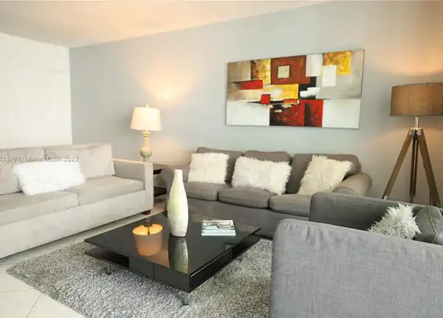 Property at 5151 Collins Ave #927, Miami Beach, FL, 33140, 1 bed, 1.5 baths, [object Object]