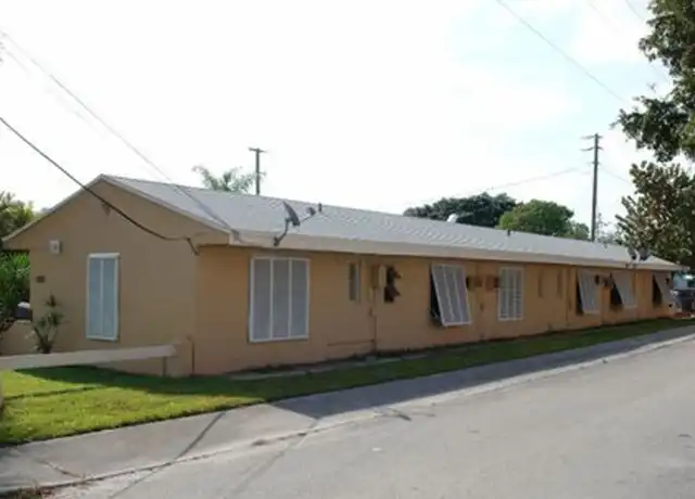 Property at 1822 Dixianna St Unit 4, Hollywood, FL, 33020, 0 beds, 1 bath, [object Object]
