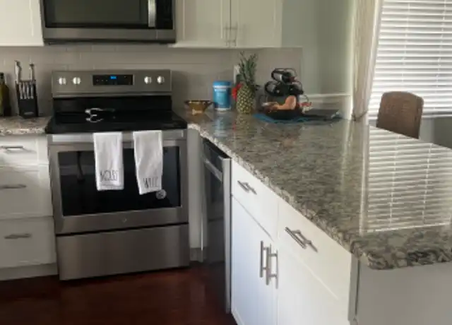 Property at 178 SE Village Dr, Port St. Lucie, FL, 34952, 1 bed, 1 bath, [object Object]