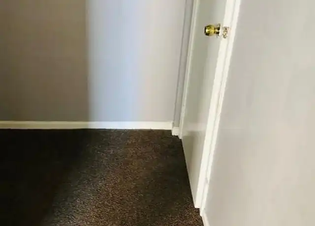 Property at 13736 Michigan Ave Unit 2, Dearborn, MI, 48126, 2 beds, 1 bath, [object Object]