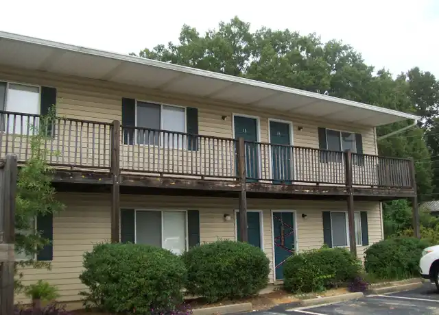 Property at 1430 Highway 72 W, Greenwood, SC, 29649, 1 bed, 1 bath, [object Object]